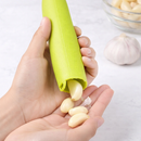 Descascador De Alho Em Silicone Tubo Prático Sem Cheiro Nas Mãos - "Leve 2 com Desconto"