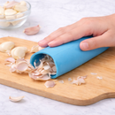 Tubo Descascador de Alho em Silicone | Prático, Rápido e Sem Cheiro na Mão e Sujeira na Cozinha